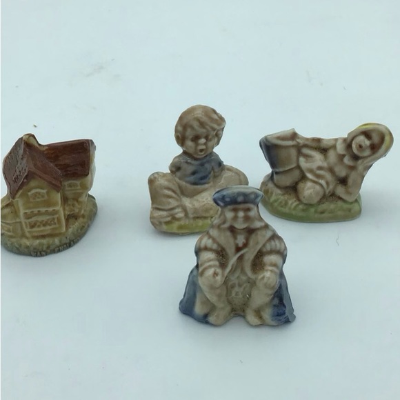 Wade Nursery Rhyme Figures - Picture 3 of 7